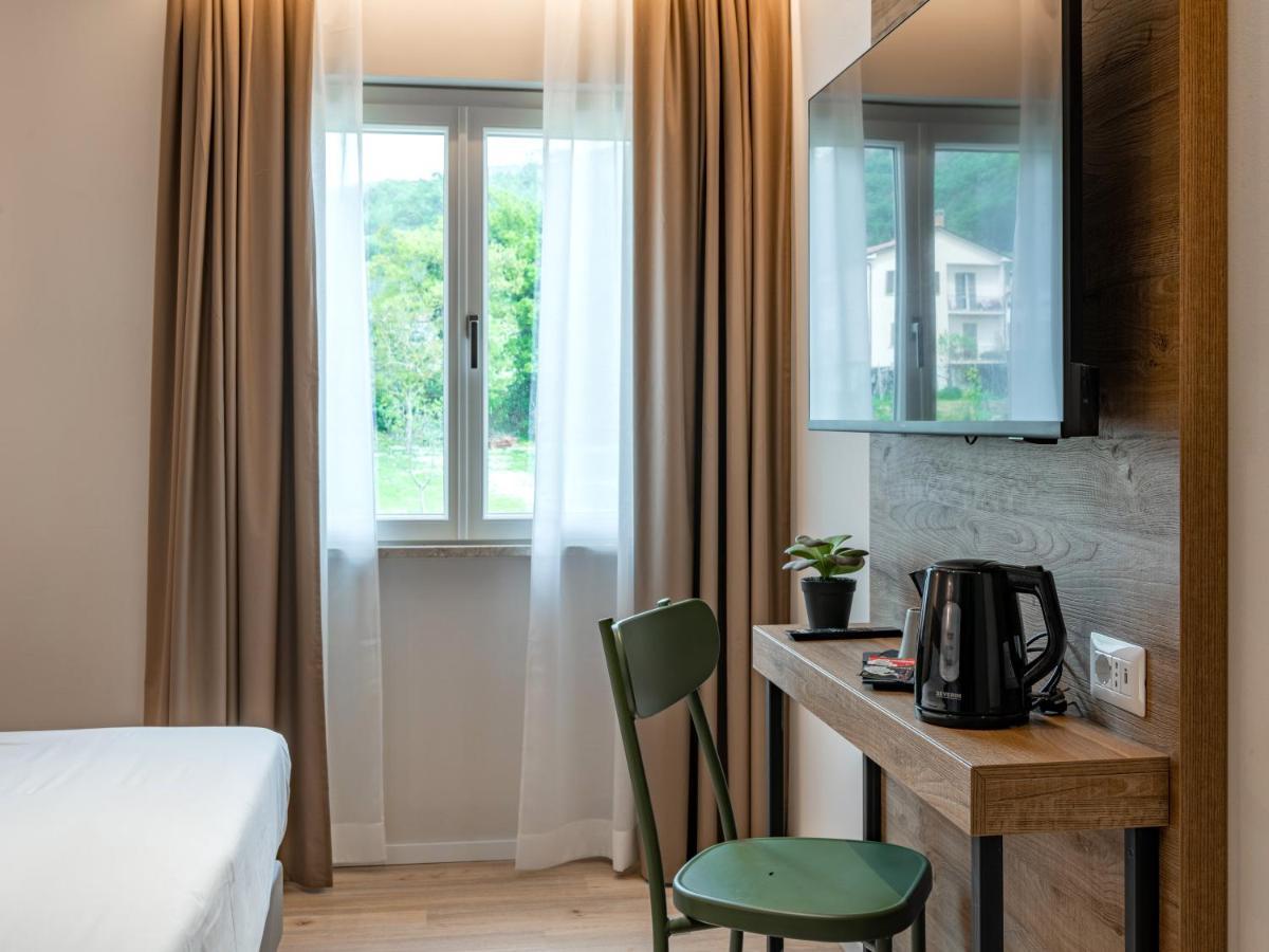 Catignano Hotel Gubbio Bagian luar foto